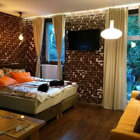 Old Corner No2